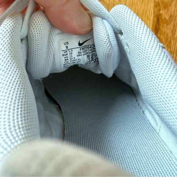 Nike Air Max 1 Sneakers - Light Smoke Gray - Picture 7 of 7